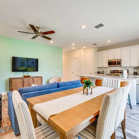 Bright Kissimmee Vacation Rental About 11 Mi To Disney